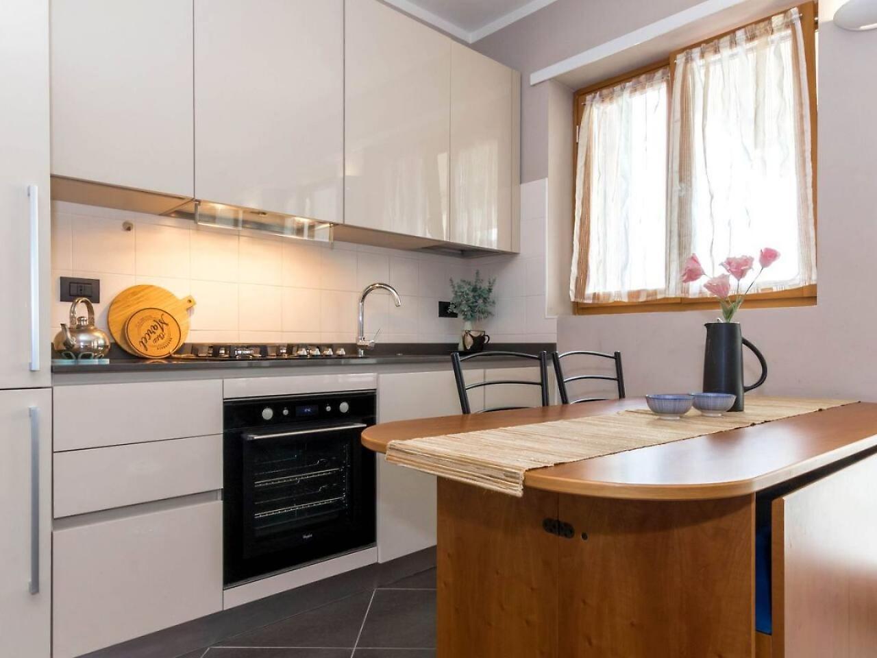 Altido Apt For 4 With Terrace In A Quiet Residential Area Милано Екстериор снимка